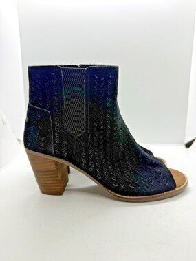 TOMS Majorca Black Suede Perforated Peep Toe Ankle Booties Block Heel Sz 7-37.5